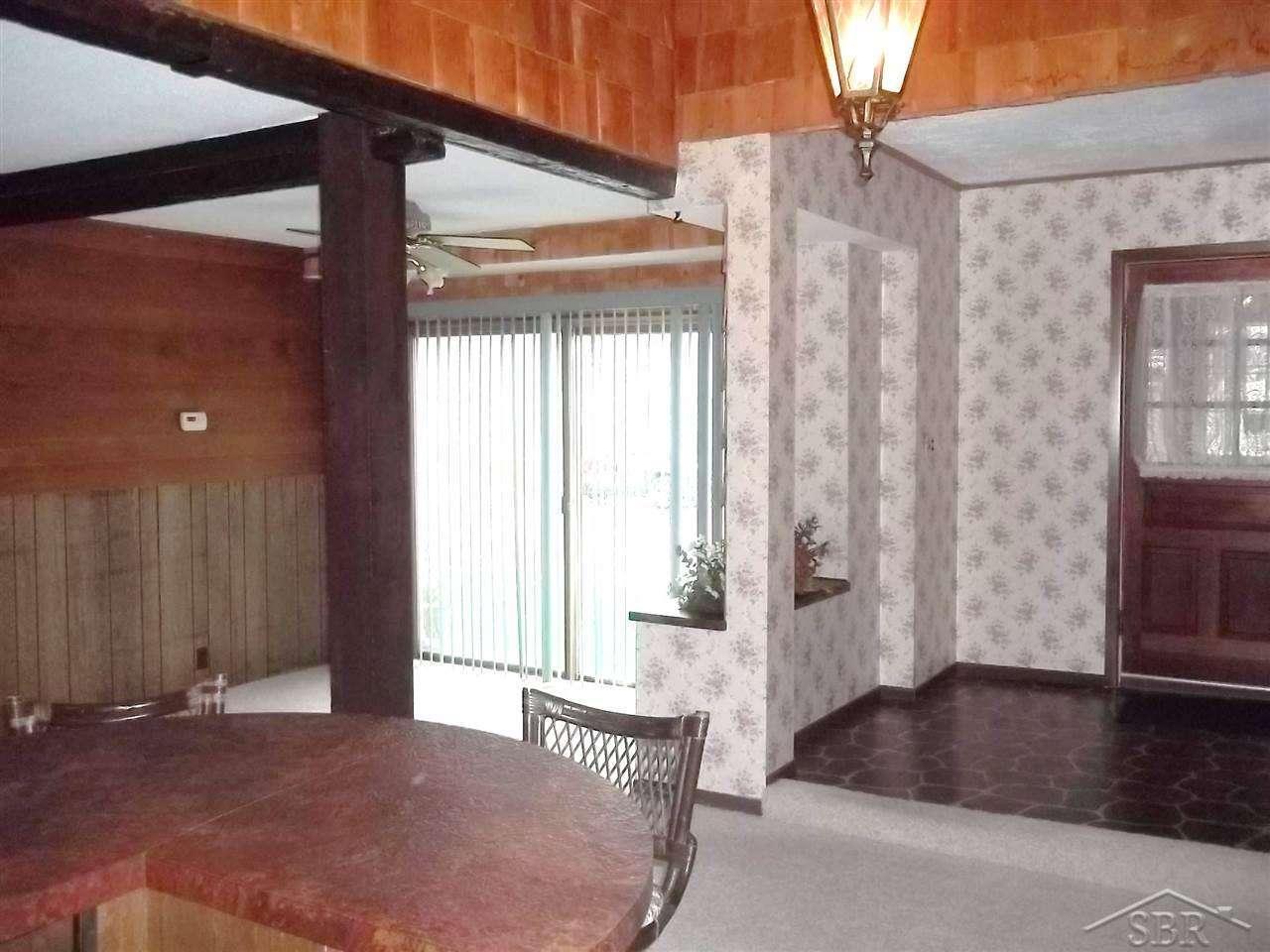 4891 Basswood