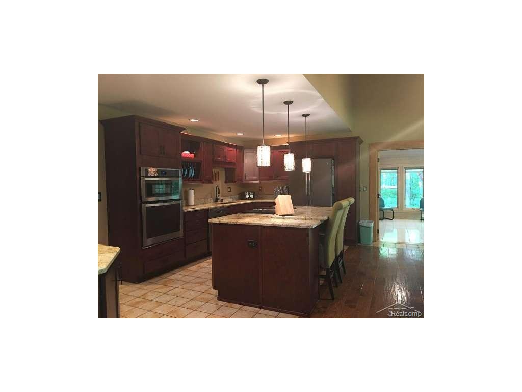 For Sale: 1020 N Graham Saginaw, MI 48609