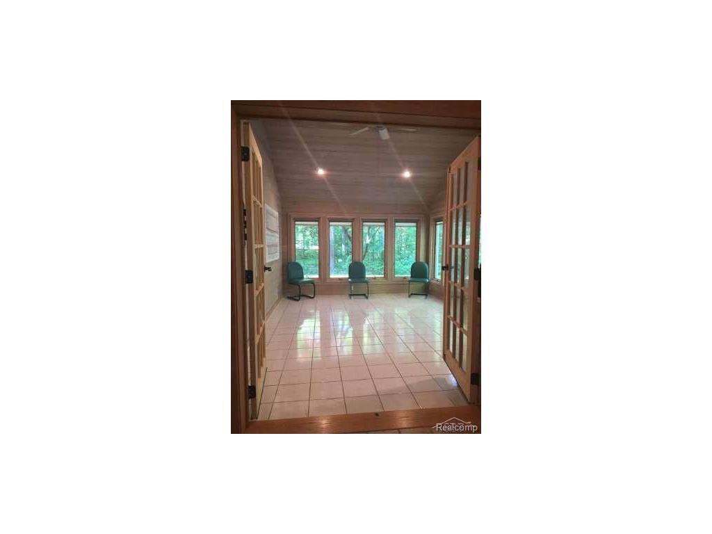 For Sale: 1020 N Graham Saginaw, MI 48609