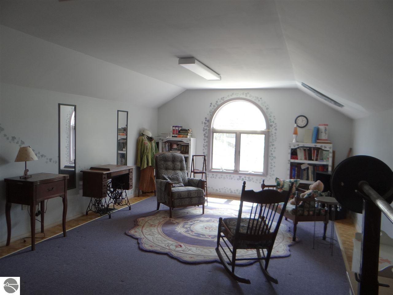 3257 S Ogemaw Trl
