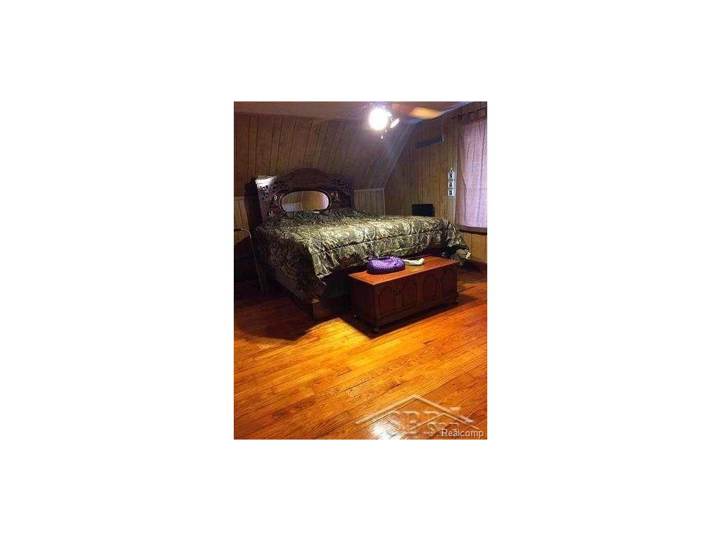11225 Nichols
