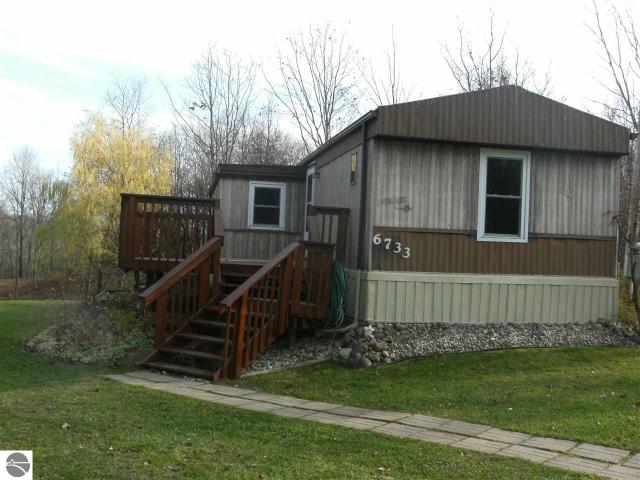 6733 Bear Lake Dr