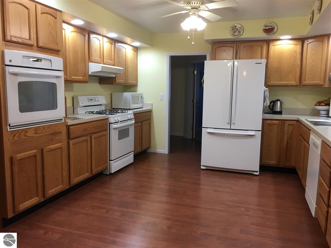 349 N Wilber Rd
