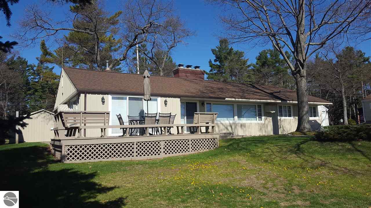 907 W Lake St #1