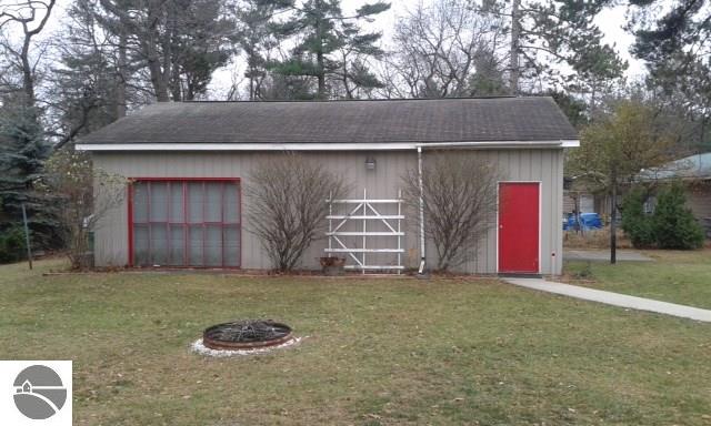 6040 Cedar Lake Rd