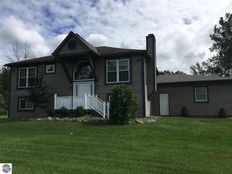 5775 Huron Woods Dr