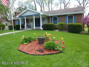 For Sale: 1225 W Frank Dr Greenville, MI 48838