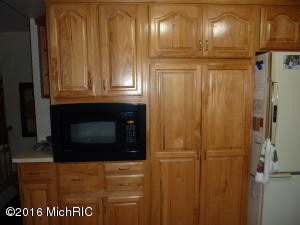For Sale: 1225 W Frank Dr Greenville, MI 48838