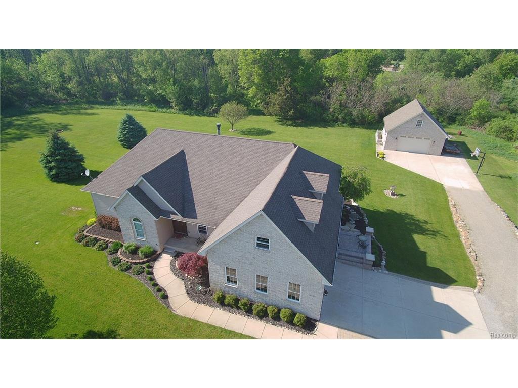 570 Gentry Ct