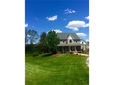 5412 Vines, Howell MI 48843