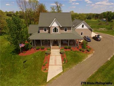 5412 Vines, Howell MI 48843