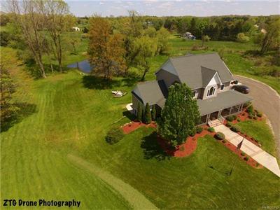 5412 Vines, Howell MI 48843