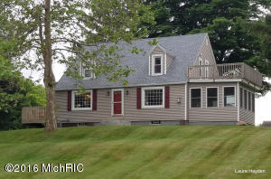 For Sale: 6097 Sunset Bch Lake Odessa, MI 48849