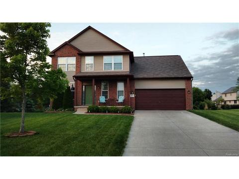 95 Robin Ct