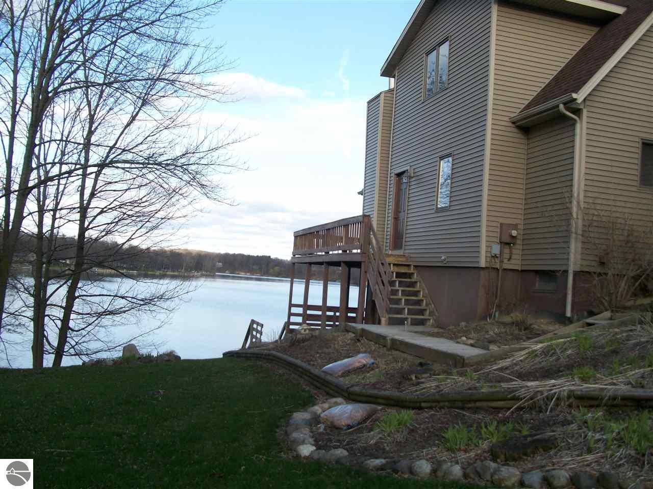 519 Fairlane Dr