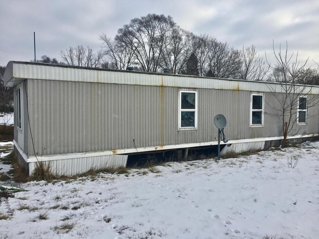 2685 W Long Lake Rd