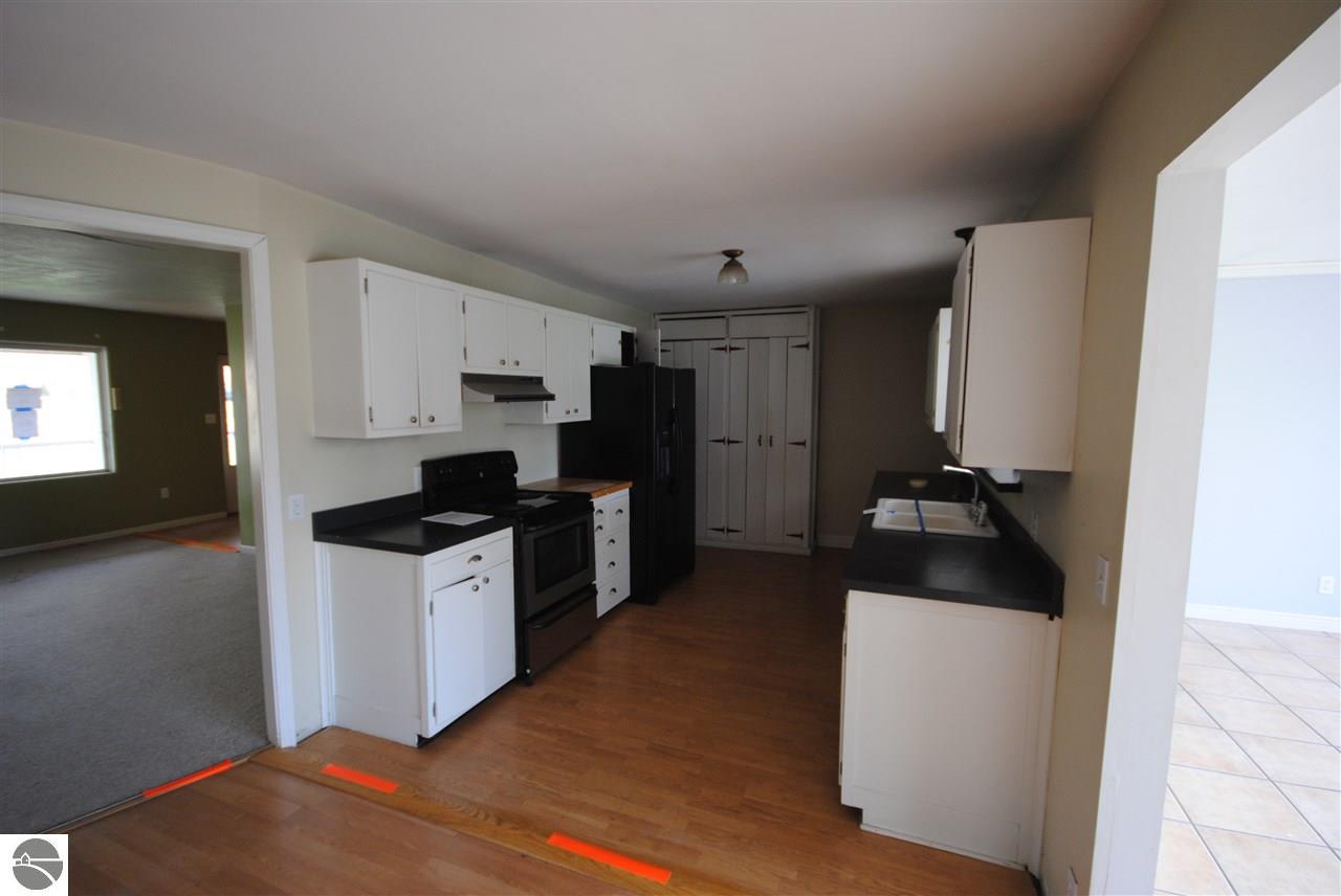 216 Michael Ave
