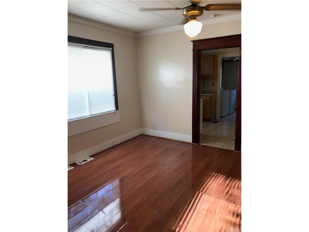 1804 Ada St