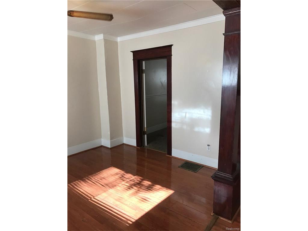 1804 Ada St