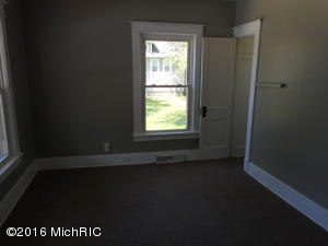 520 W Prouty St, Kalamazoo MI 49007