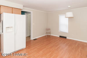For Sale: 818 Hoffman Kalamazoo, MI 49007