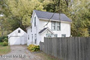 815 W Walnut St