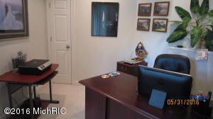 For Sale: 1288 Oshtemo Trce Kalamazoo, MI 49009