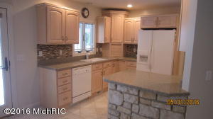For Sale: 1288 Oshtemo Trce Kalamazoo, MI 49009