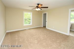 For Sale: 8883 Mountain Pne #APT 8 Kalamazoo, MI 49009