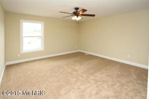 For Sale: 8883 Mountain Pne #APT 8 Kalamazoo, MI 49009