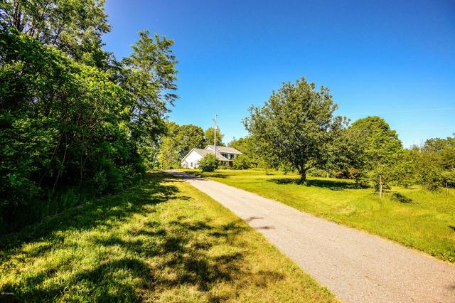 105 Candlewood Ln