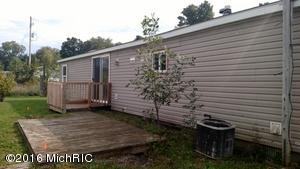 7124 Hall Rd