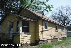 For Sale: 514 Fenimore Ave Kalamazoo, MI 49048