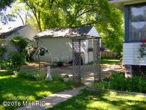 For Sale: 632 Cass Kalamazoo, MI 49048