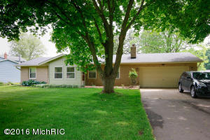 For Sale: 130 Squaw Creek Rd Marshall, MI 49068