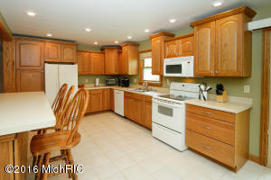 For Sale: 130 Squaw Creek Rd Marshall, MI 49068
