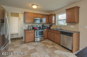 50294 Rebecca Dr, Paw Paw MI 49079