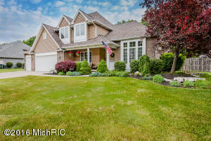 For Sale: 3829 Fox Xing Saint Joseph, MI 49085