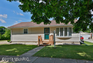 For Sale: 426 Center St Sturgis, MI 49091