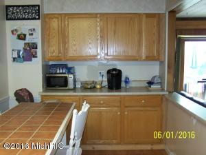 For Sale: 1624 Griffith St Sturgis, MI 49091
