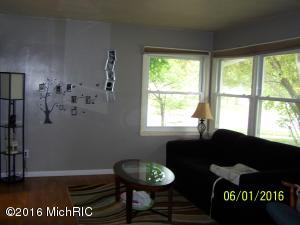 For Sale: 1624 Griffith St Sturgis, MI 49091