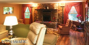 For Sale: 14235 Coon Holw Three Rivers, MI 49093