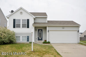 For Sale: 1409 Union Park Dr Vicksburg, MI 49097