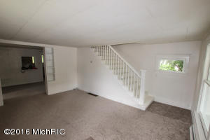 For Sale: 316 S Main St Watervliet, MI 49098