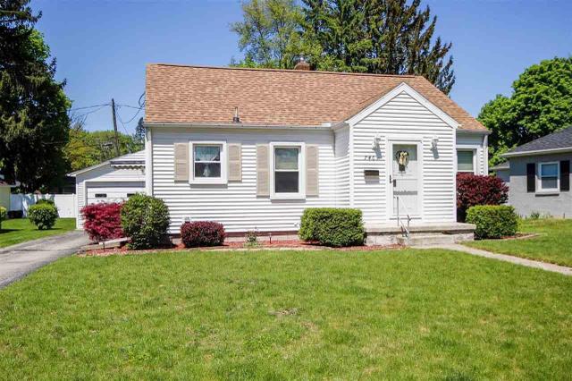 3328 Blue Ln