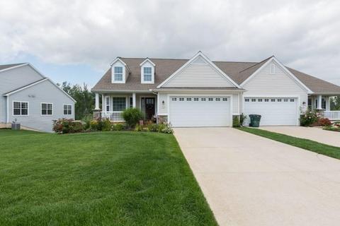 867 E Barrington Cir