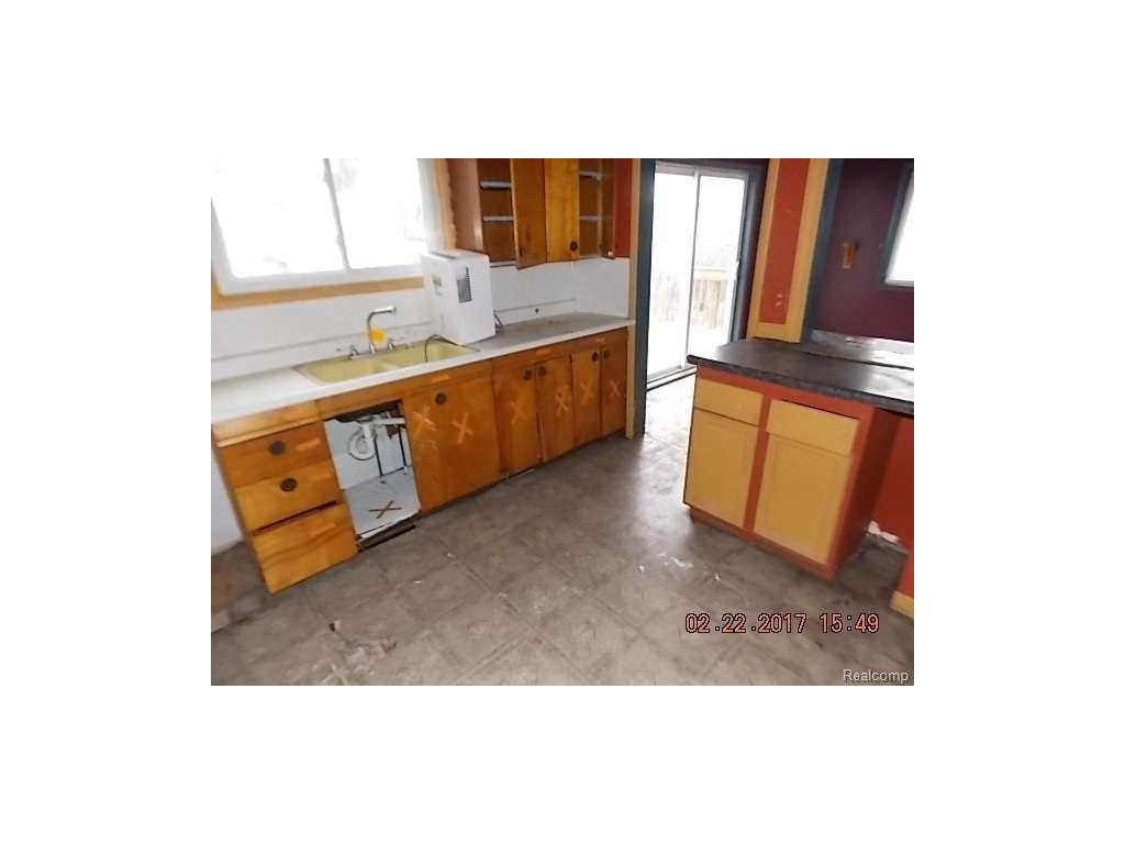 10059 25 12 Mile Rd