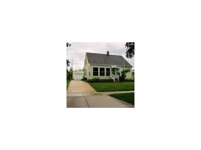 902 Seymour Ave