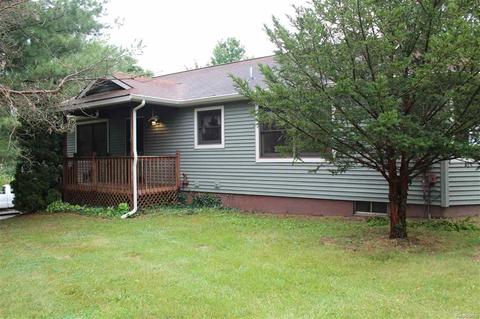 1833 Badgley Rd