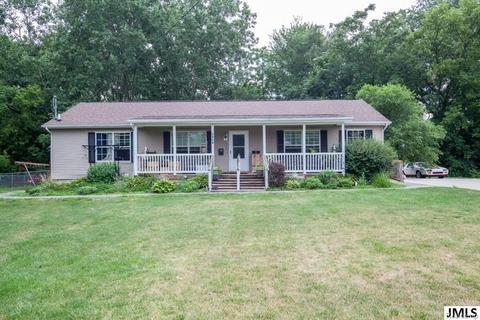 780 Crescent